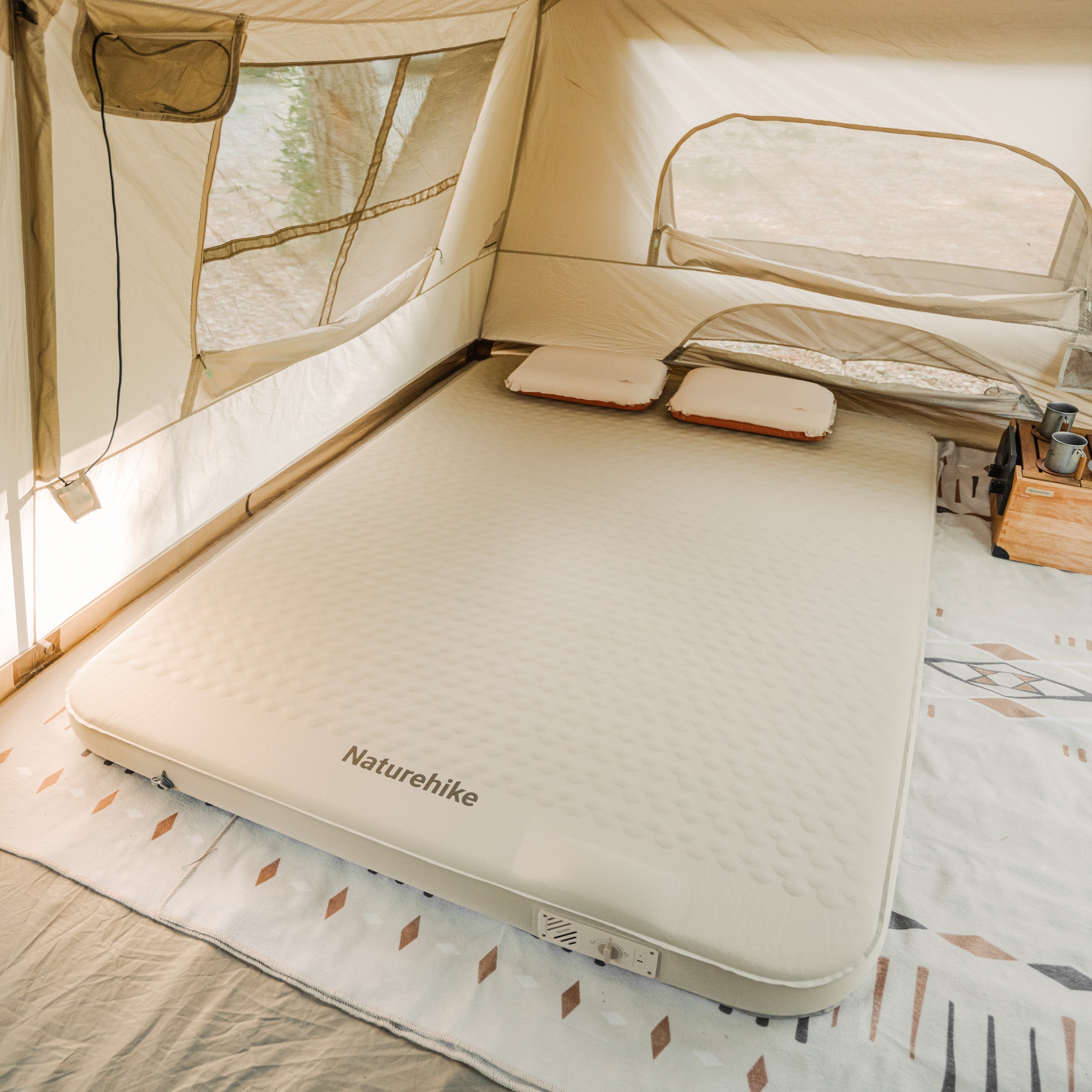 Naturehike Yugu R5.3 Comfort Automatic Inflatable Cushion (With Inner Inflatable Pump) 2026