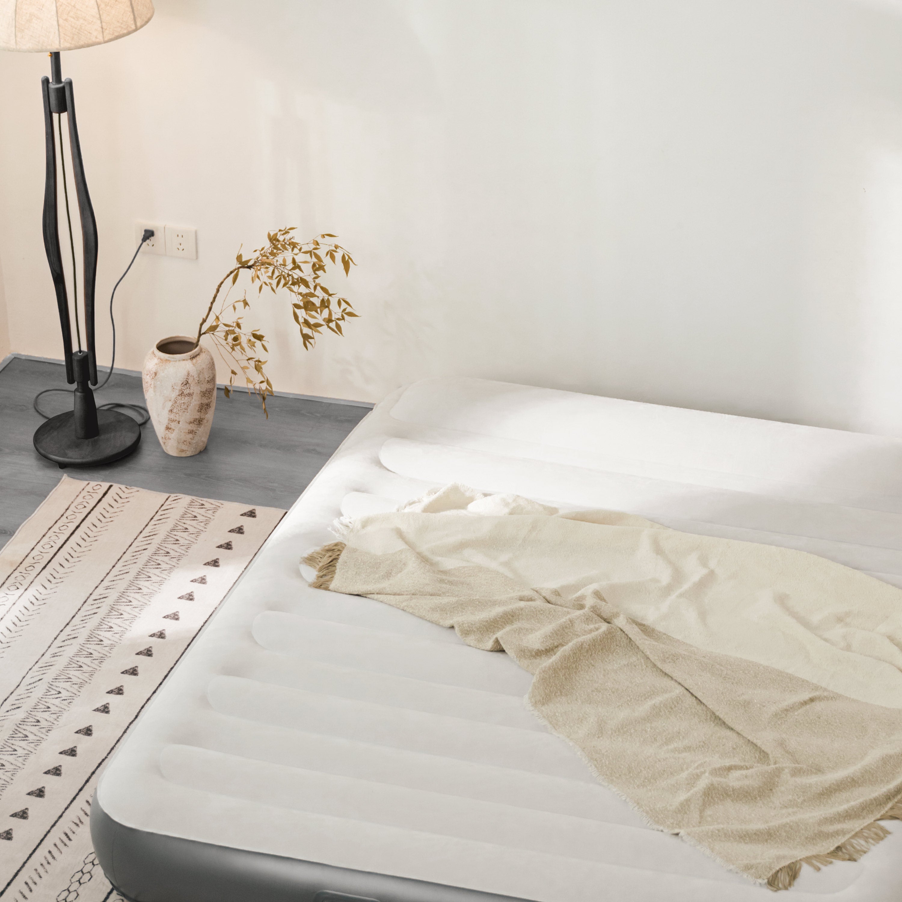 Naturehike Chenjing Grey Built-In Pump With Pillow Inflatable Bed